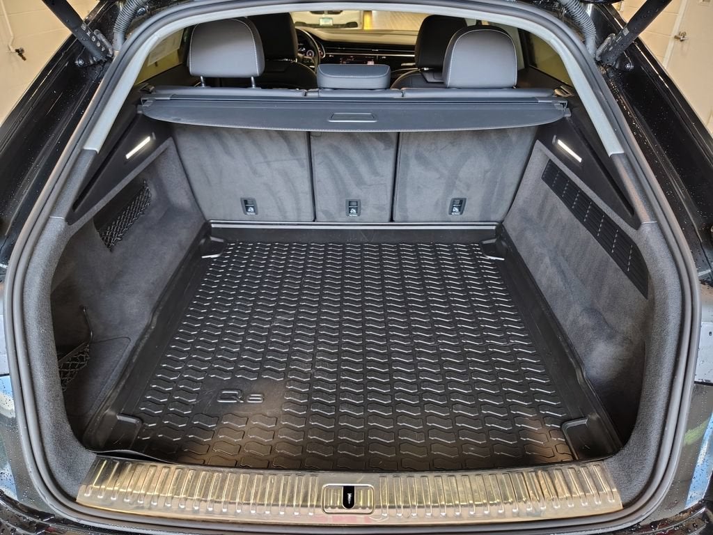 2023 Audi Q8 Premium