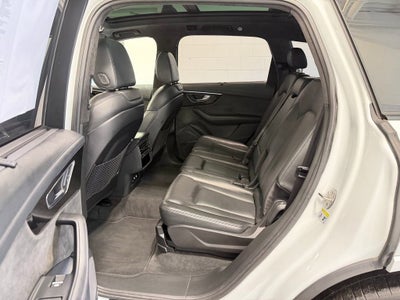 2020 Audi Q7 Prestige