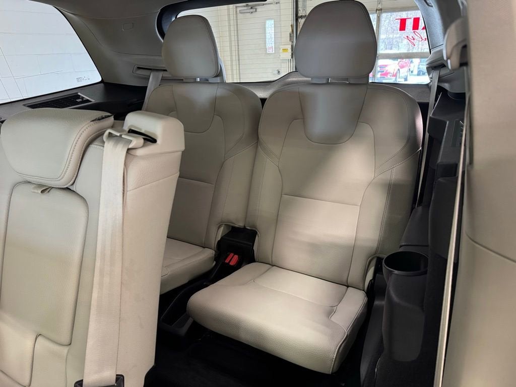 2023 Volvo XC90 Plus