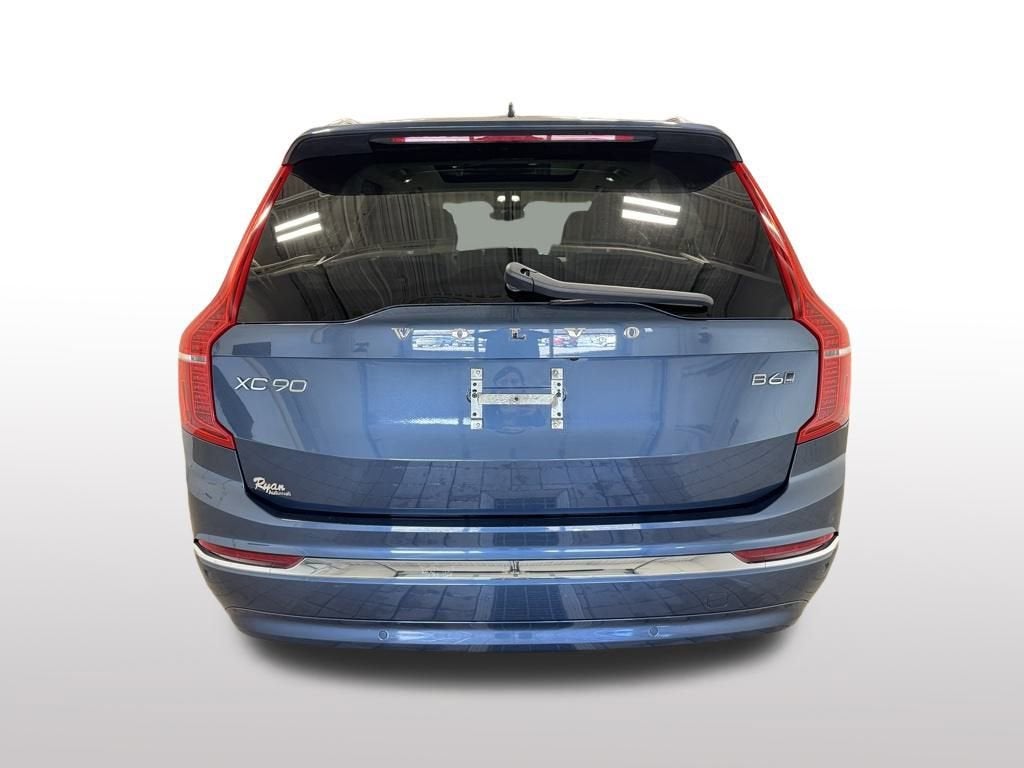 2023 Volvo XC90 Plus