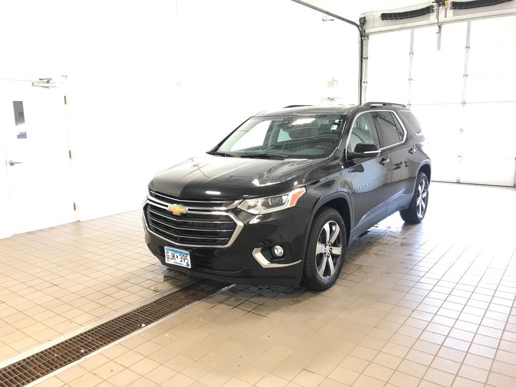 Used 2021 Chevrolet Traverse 3LT with VIN 1GNEVHKW5MJ103039 for sale in Buffalo, Minnesota