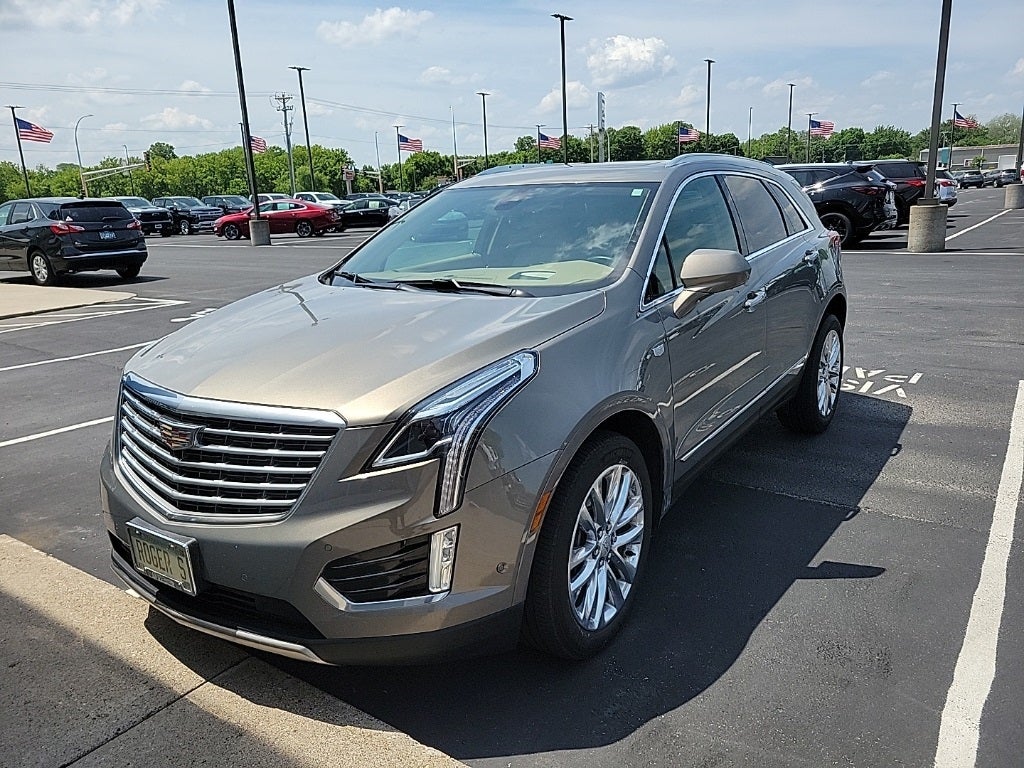 Used 2018 Cadillac XT5 Platinum with VIN 1GYKNGRS7JZ234974 for sale in Buffalo, Minnesota