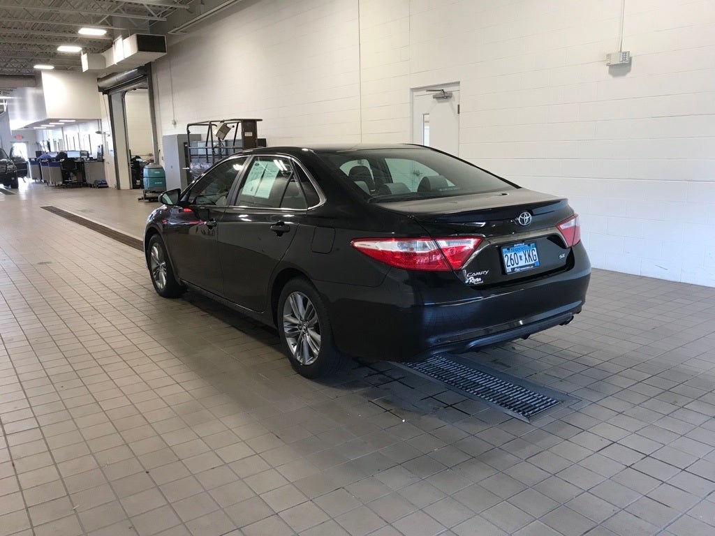 Used 2016 Toyota Camry SE with VIN 4T1BF1FK9GU178669 for sale in Buffalo, Minnesota