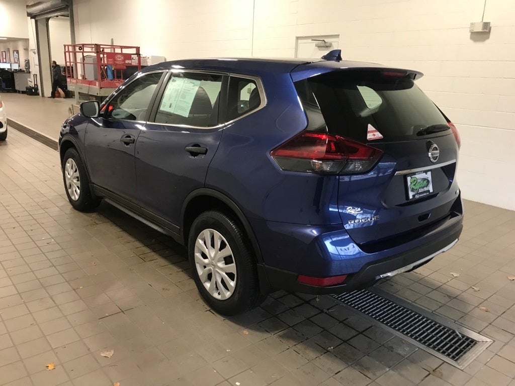 Used 2019 Nissan Rogue S with VIN 5N1AT2MV2KC778861 for sale in Buffalo, Minnesota
