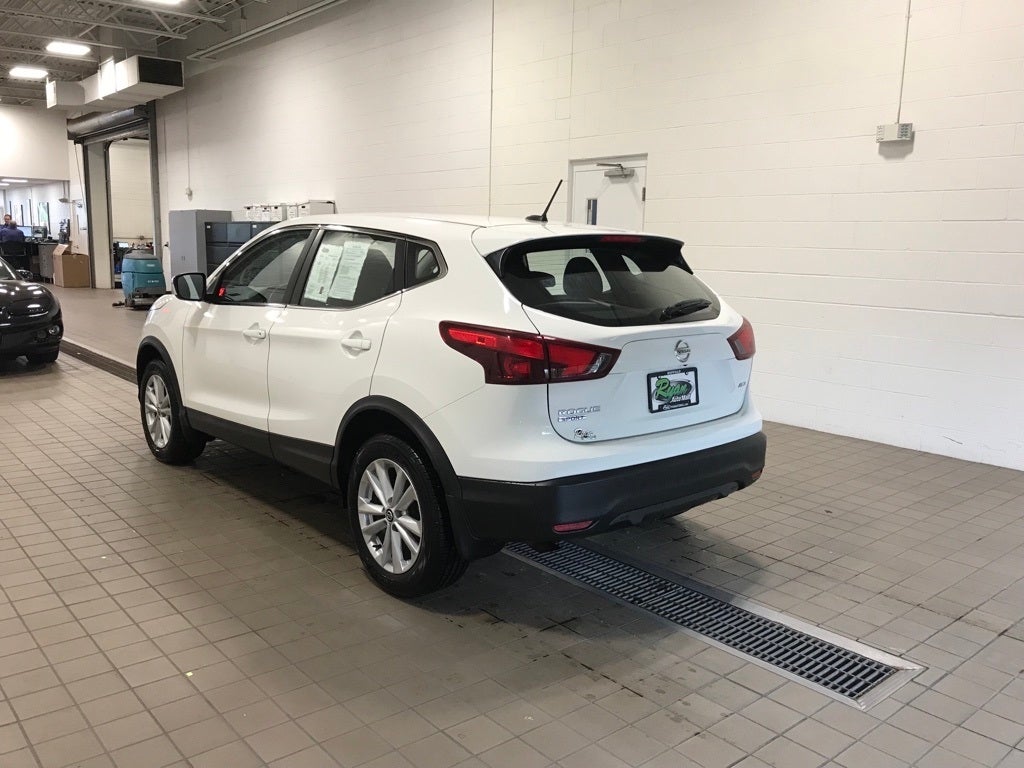 Used 2019 Nissan Rogue Sport S with VIN JN1BJ1CR4KW343161 for sale in Buffalo, Minnesota